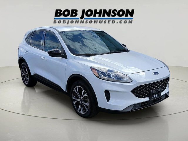 2022 Ford Escape SE AWD photo