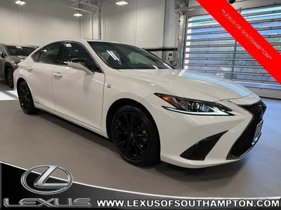 2022 Lexus ES ES 300h F SPORT FWD photo
