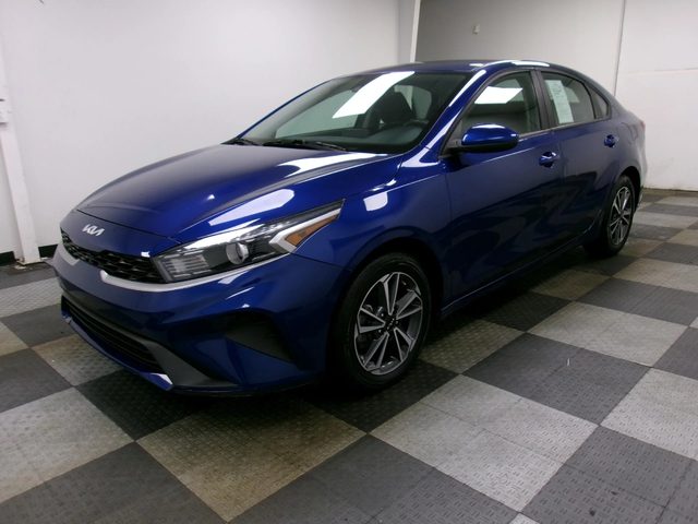 2022 Kia Forte LXS FWD photo