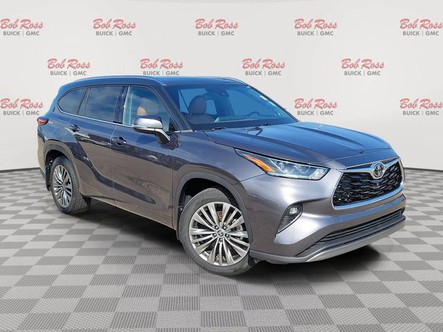 2022 Toyota Highlander Platinum AWD photo