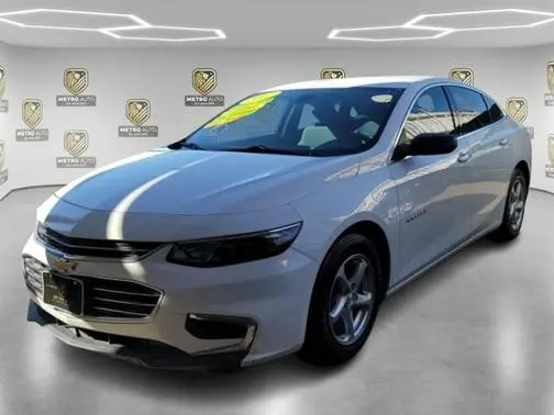 2017 Chevrolet Malibu LS FWD photo