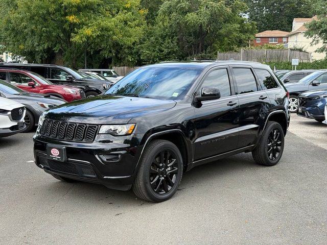 2022 Jeep Grand Cherokee Laredo X 4WD photo