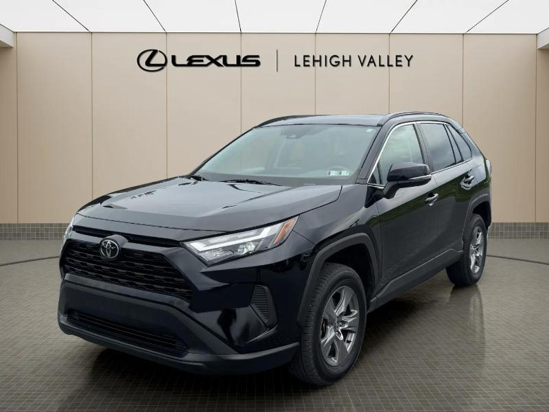 2022 Toyota RAV4 XLE AWD photo