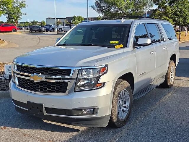 2020 Chevrolet Suburban LT 4WD photo