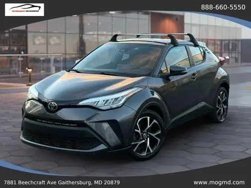 2022 Toyota C-HR XLE FWD photo