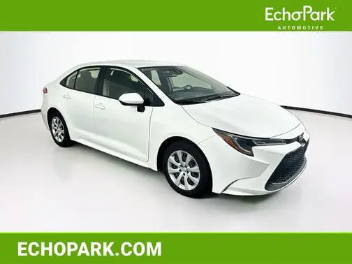 2022 Toyota Corolla LE FWD photo