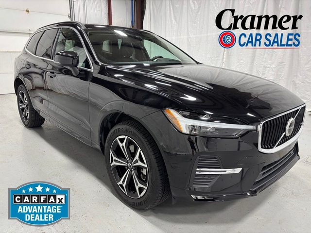 2022 Volvo XC60 Momentum AWD photo