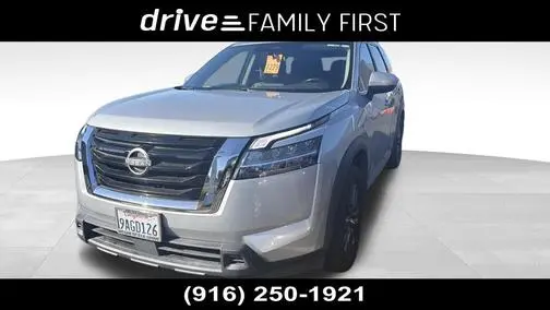 2022 Nissan Pathfinder SV FWD photo