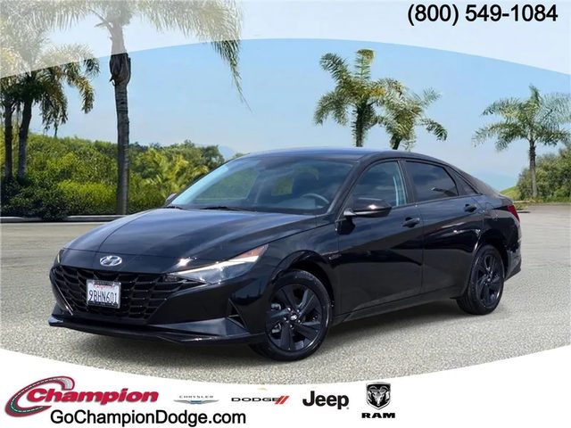2022 Hyundai Elantra SEL FWD photo