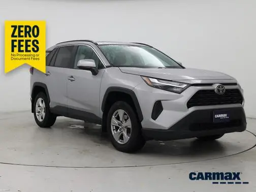2022 Toyota RAV4 XLE AWD photo