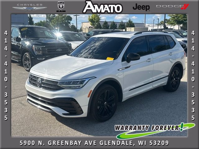 2022 Volkswagen Tiguan SE R-Line Black AWD photo