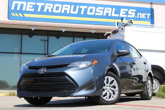 2019 Toyota Corolla LE FWD photo