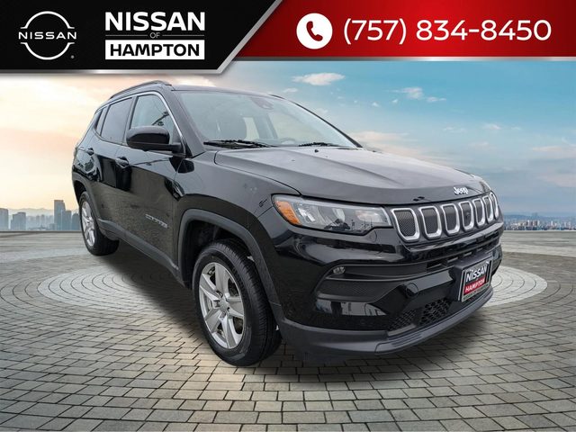 2022 Jeep Compass Latitude 4WD photo