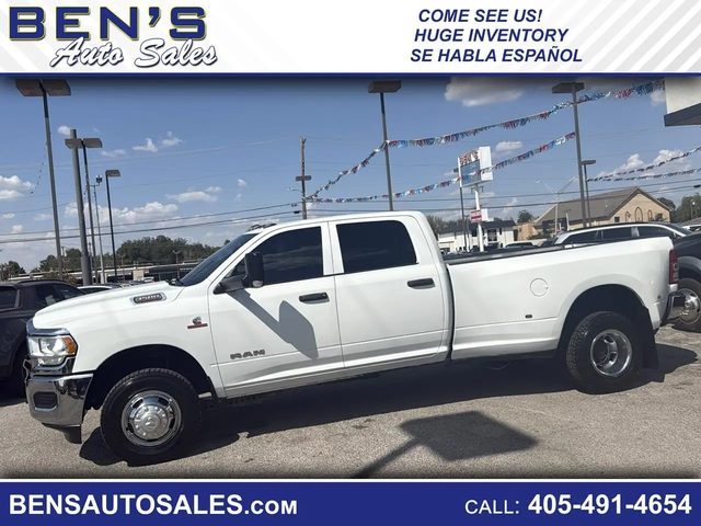 2022 Ram 3500 Tradesman 4WD photo