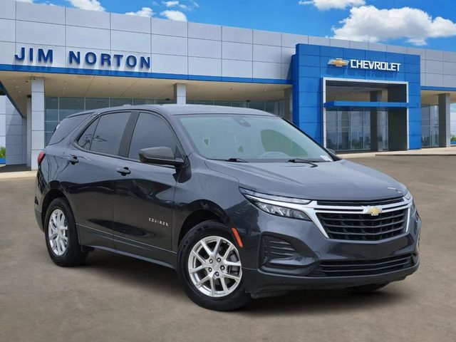 2022 Chevrolet Equinox LS FWD photo