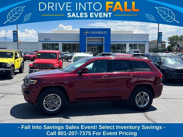 2022 Jeep Grand Cherokee Laredo X 4WD photo