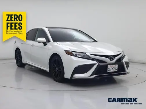 2022 Toyota Camry XSE FWD photo