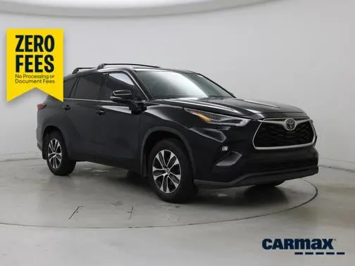 2022 Toyota Highlander XLE AWD photo