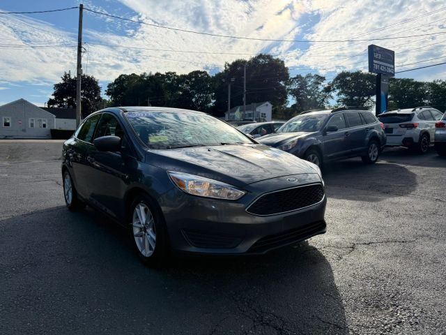 2018 Ford Focus SE FWD photo