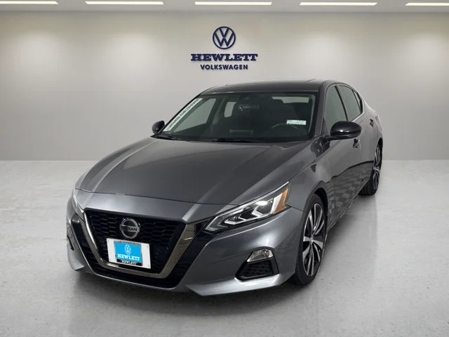 2022 Nissan Altima 2.0 SR FWD photo