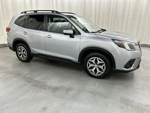 2022 Subaru Forester Premium AWD photo