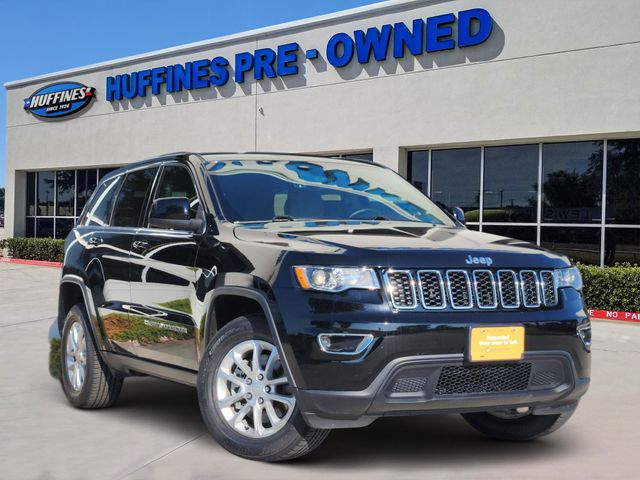 2022 Jeep Grand Cherokee Laredo E 4WD photo