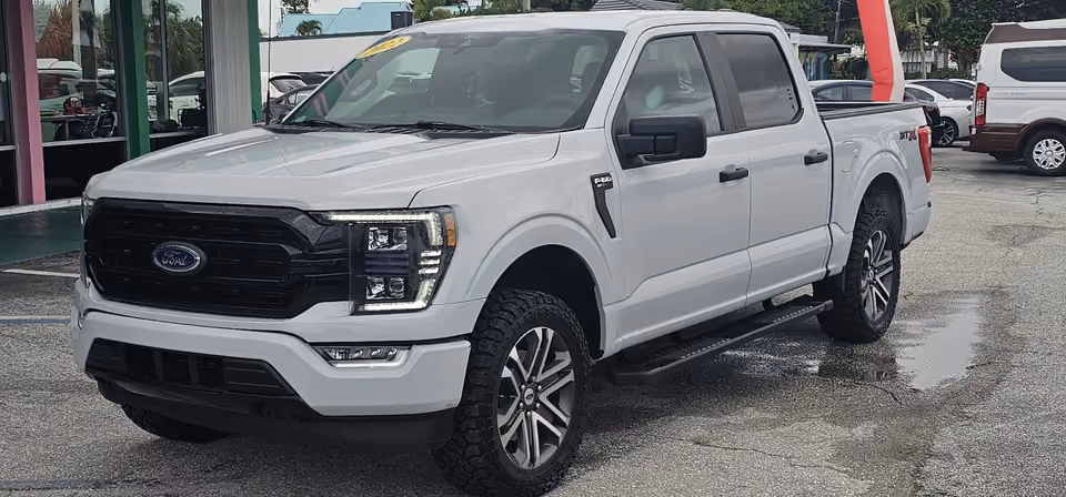 2022 Ford F-150 XL RWD photo