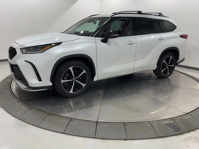 2022 Toyota Highlander XSE AWD photo