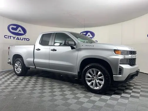 2022 Chevrolet Silverado 1500 Custom 4WD photo