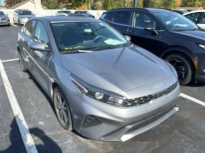 2022 Kia Forte LXS FWD photo