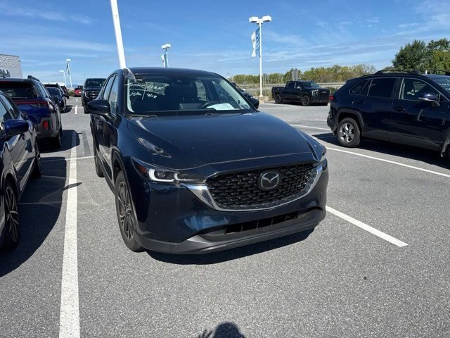 2022 Mazda CX-5 2.5 S Premium Package AWD photo
