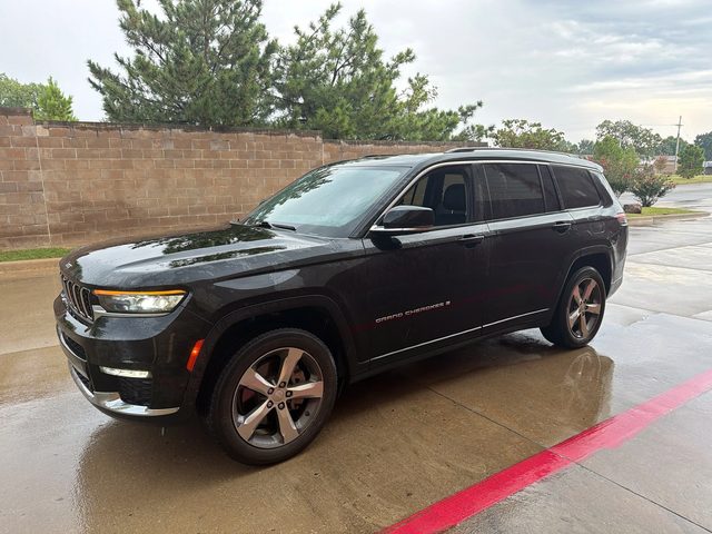 2022 Jeep Grand Cherokee L Limited 4WD photo