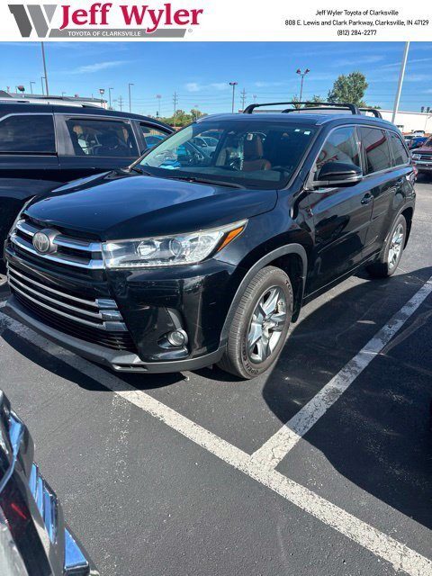 2017 Toyota Highlander Limited AWD photo