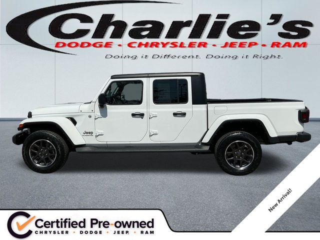 2022 Jeep Gladiator Overland 4WD photo