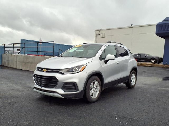 2022 Chevrolet Trax LT FWD photo