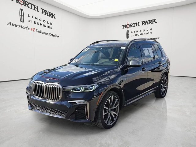 2022 BMW X7 M50i AWD photo