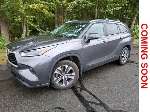2022 Toyota Highlander XLE AWD photo