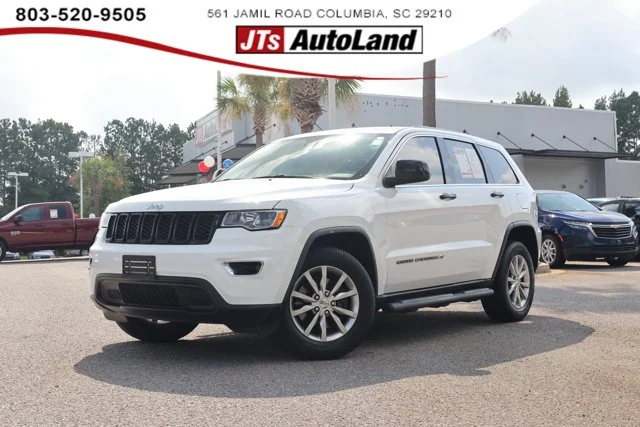 2022 Jeep Grand Cherokee Laredo E 4WD photo