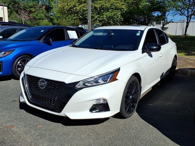 2022 Nissan Altima 2.5 SR FWD photo