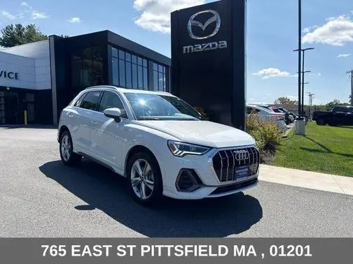 2022 Audi Q3 S line Premium Plus AWD photo