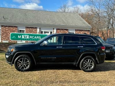 2022 Jeep Grand Cherokee Limited 4WD photo
