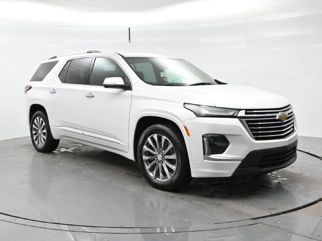 2022 Chevrolet Traverse Premier FWD photo