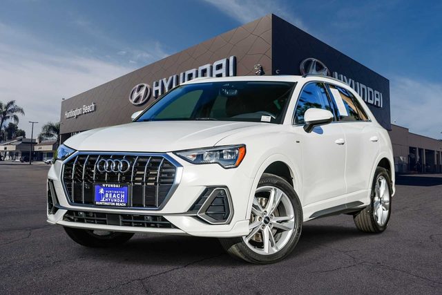 2022 Audi Q3 S line Premium AWD photo