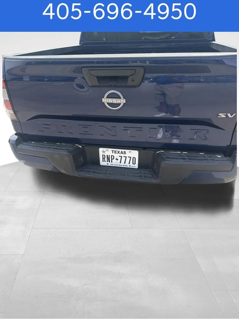 2022 Nissan Frontier SV RWD photo