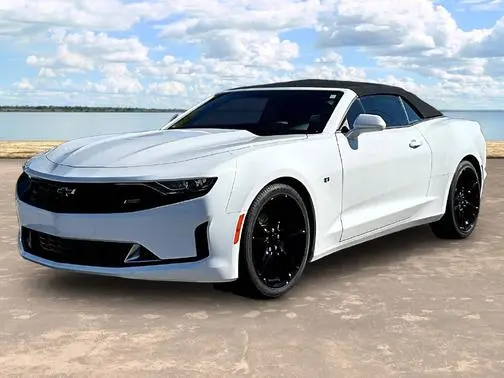 2022 Chevrolet Camaro 2LT RWD photo