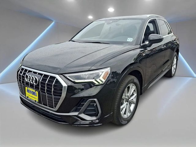 2022 Audi Q3 S line Premium Plus AWD photo