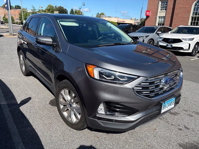 2022 Ford Edge Titanium AWD photo