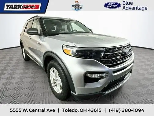2022 Ford Explorer XLT 4WD photo