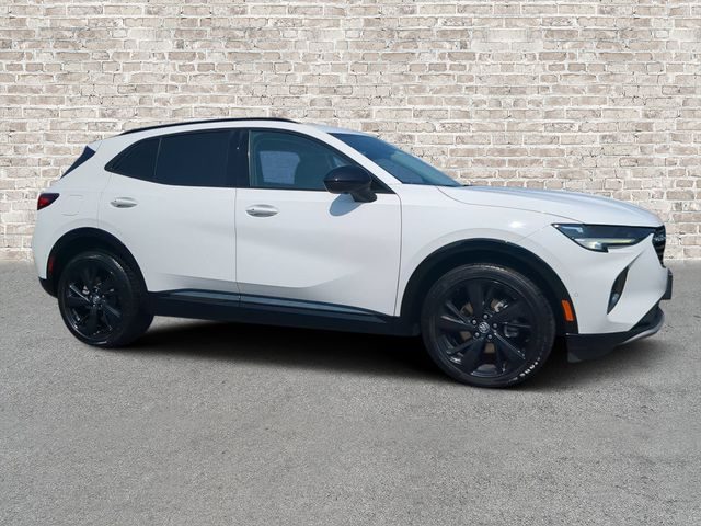 2022 Buick Envision Essence FWD photo