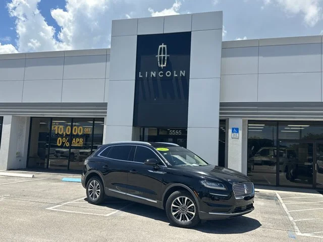 2022 Lincoln Nautilus Standard FWD photo